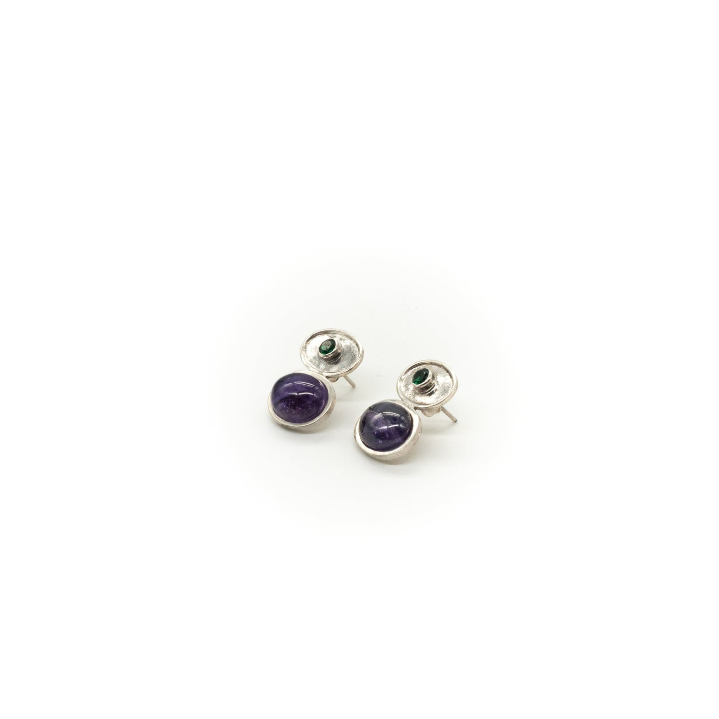 L'aventure Short Earrings