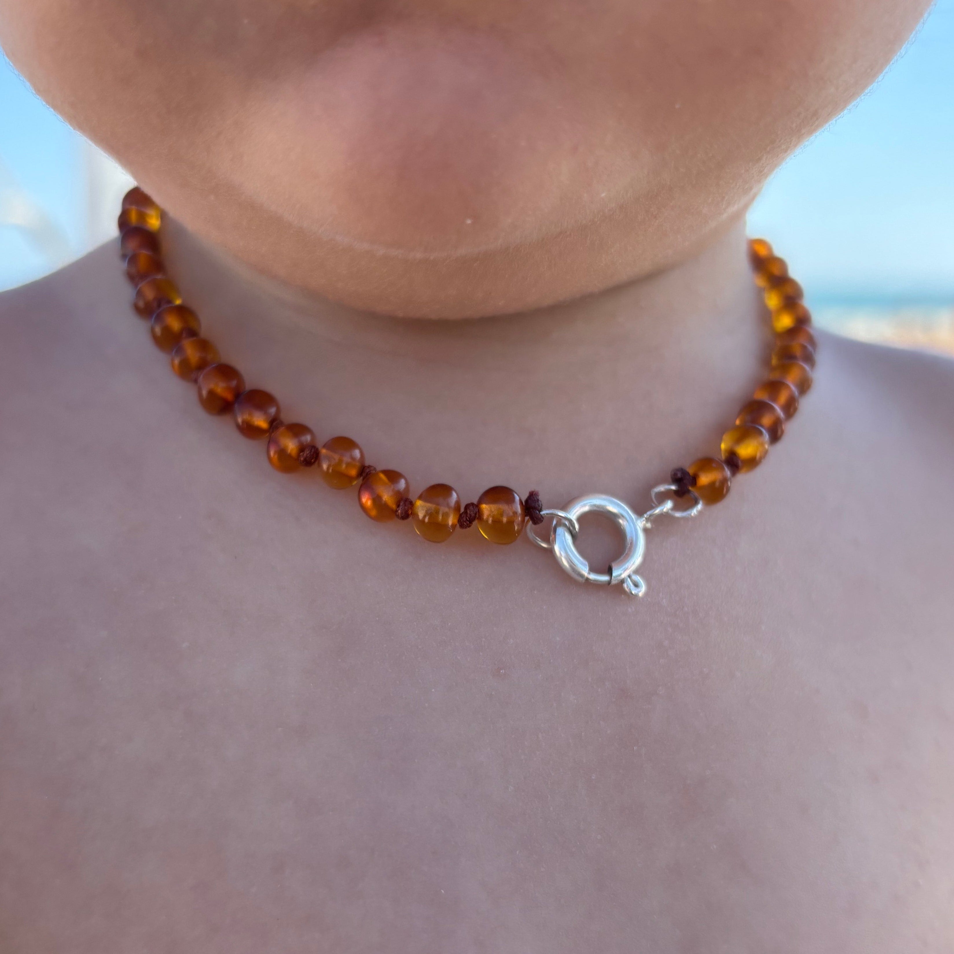 ネックレス・ペンダント amber necklace Round Amber Necklace with Silver Clasp for Babies and Children