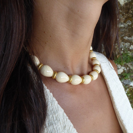 La Différence Ivory Drop Necklace